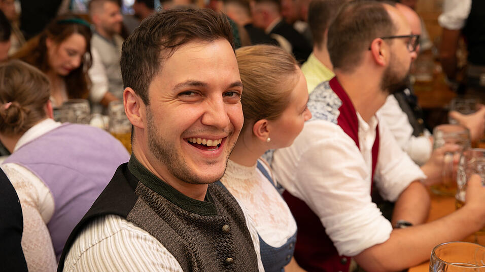 Die Partybilder vom Freitag, 8. August, aus dem Festzelt Nothaft. Die Partybilder vom Freitag, 8. August, aus dem Festzelt Nothaft.