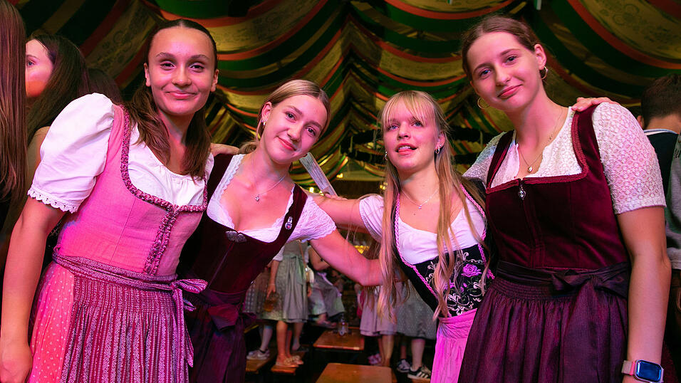 Die Partybilder vom Freitag, 15. August, aus dem Festzelt Weckmann. Die Partybilder vom Freitag, 15. August, aus dem Festzelt Weckmann.