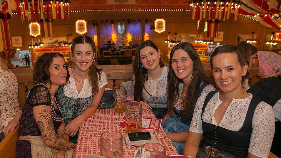 Die Partybilder von Donnerstag, 18. August 2022, aus dem Festzelt Krönner.