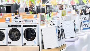 Für jedes neue Waschmaschinenmodell sollen Ersatzteile künftig mindestens in den ersten zehn Jahren zur Verfügung stehen. (Symbolbild) Für jedes neue Waschmaschinenmodell sollen Ersatzteile künftig mindestens in den ersten zehn Jahren zur Verfügung stehen. (Symbolbild)