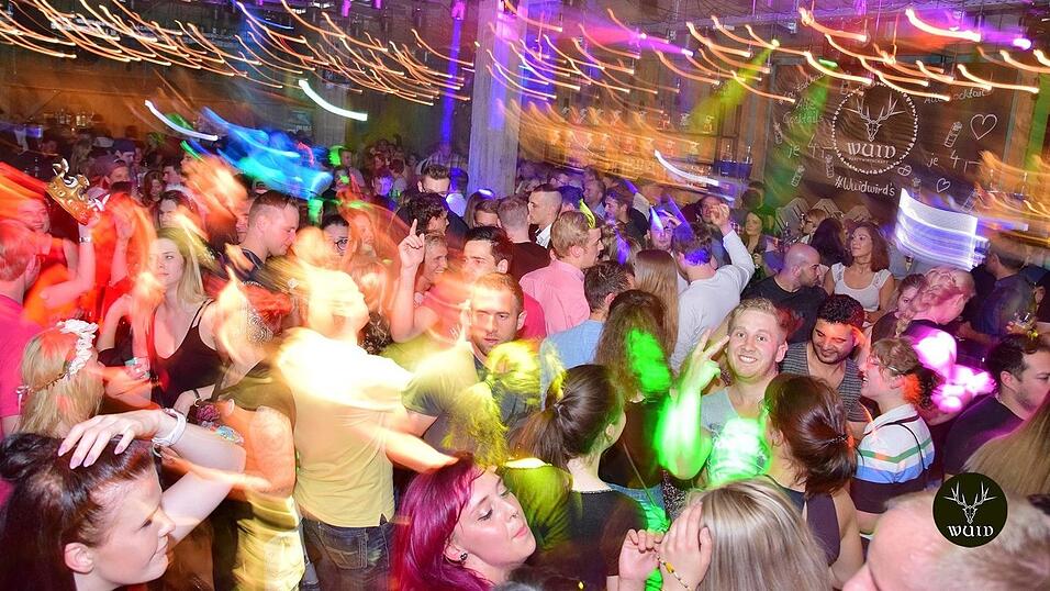 'Hoch die Hände, Wochenende' - so 'Wuid' wurde gefeiert in Straubing. 'Hoch die Hände, Wochenende' - so 'Wuid' wurde gefeiert in Straubing.