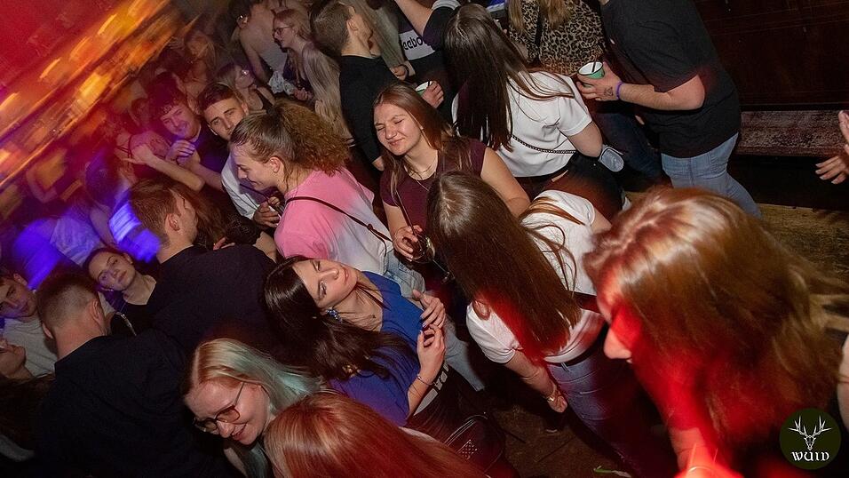 Die Stimmung bei den Partygängern am Samstagabend war prächtig. Die Stimmung bei den Partygängern am Samstagabend war prächtig.