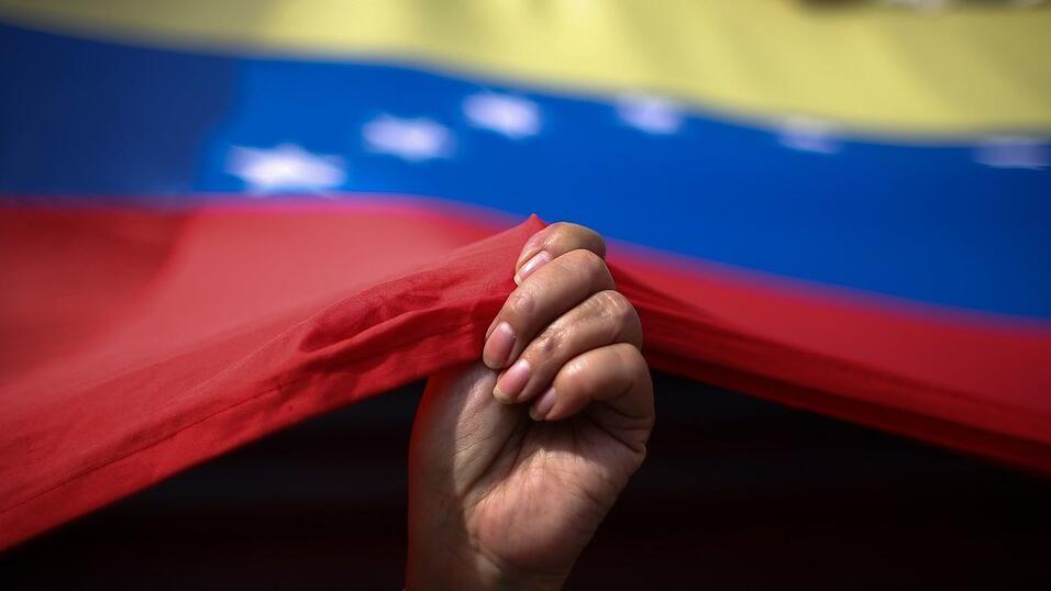 Die Polizei &auml;u&szlig;ert sich zu dem Verlauf der Versammlungen. (Symbolbild)