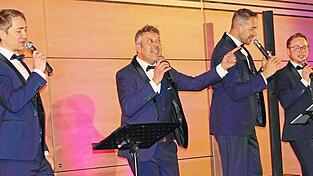Das Quartett &bdquo;Stimmen der Berge&ldquo; verdiente sich beim Konzert im B&uuml;rgerhaus gro&szlig;en Beifall.