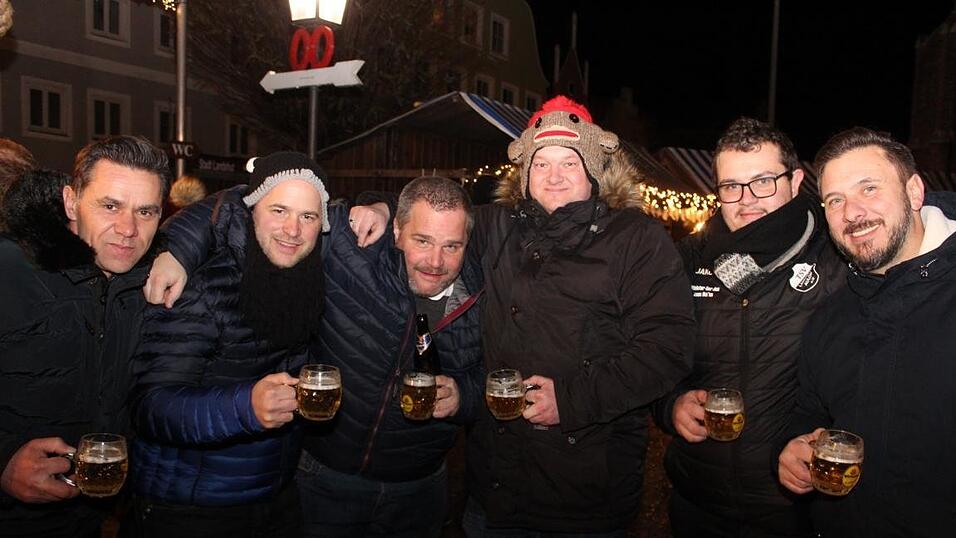 Das sind die Bilder vom Samstag auf dem Landshuter Christkindlmarkt. Das sind die Bilder vom Samstag auf dem Landshuter Christkindlmarkt.