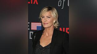 'House of Cards'-Star Robin Wright erh&auml;lt in diesem Jahr den CineMerit Award - wenn auch nur digital. Die Schauspielerin und Regisseurin ist in M&uuml;nchen mit 'Abseits des Lebens' vertreten.