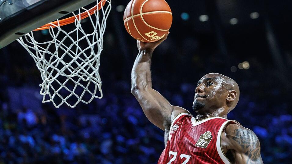 Verlässt die Bayern schon wieder: Basketball-Profi Isiaha Mike. (Archivbild) Verlässt die Bayern schon wieder: Basketball-Profi Isiaha Mike. (Archivbild)