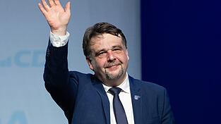 Dennis Radtke mahnte auf der CDA-Tagung an, die CDU m&uuml;sse auf &laquo;schwarzmalerische Rhetorik&raquo; verzichten und eine positive Zukunft betonen.