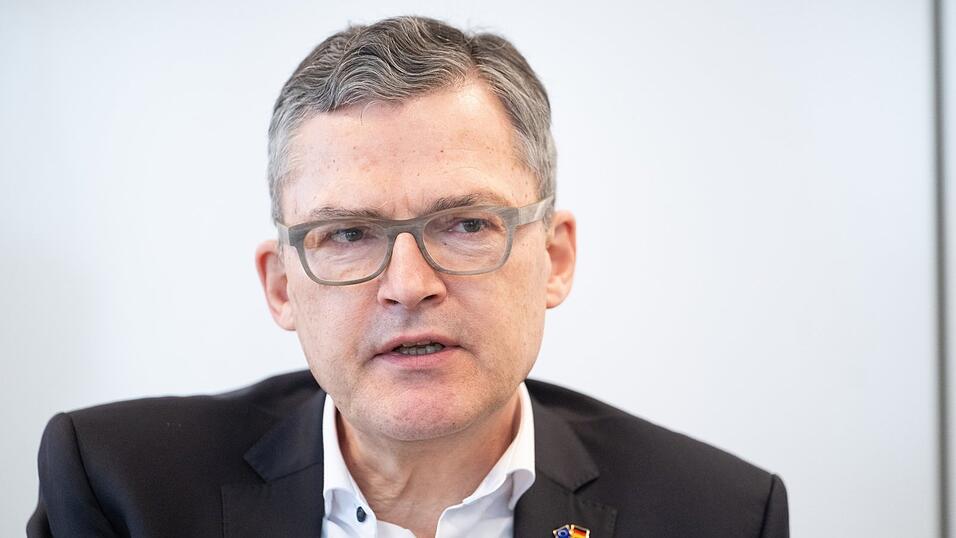 Der CDU-Außenpolitiker Roderich Kiesewetter (CDU) kritisiert gegenüber unserer Mediengruppe den Koalitionspartner SPD. Der CDU-Außenpolitiker Roderich Kiesewetter (CDU) kritisiert gegenüber unserer Mediengruppe den Koalitionspartner SPD.