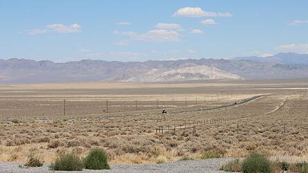 Steht sinnbildlich f&uuml;r die Medienlandschaft in den Vereinigten Staaten: ein Highway in der W&uuml;ste von Nevada.