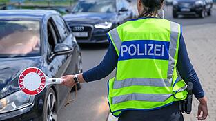 Wo viel kontrolliert wird, ist viel Geduld gefragt.
