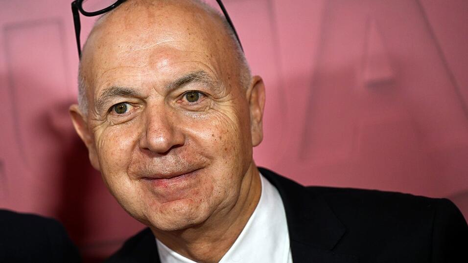 DFB-Pr&auml;sident Bernd Neuendorf setzt gro&szlig;e Ziele f&uuml;r die Frauen-EM 2029. (Archivbild)