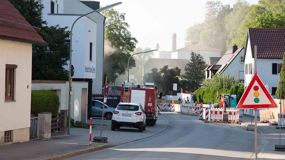 Am Montag musste die Feuerwehr gleich zweimal zu einem Brand in der Hagrainerstraße aufbrechen. Am Montag musste die Feuerwehr gleich zweimal zu einem Brand in der Hagrainerstraße aufbrechen.