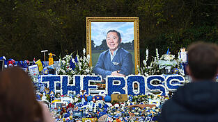 Bei der Beerdigung von Vichai 'The Boss' Srivaddhanaprabha trauerten Tausende Leicester-City-Fans.&nbsp;