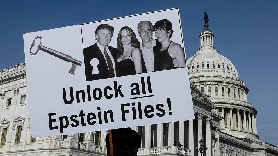 Mittlerweile sind laut dem US-Justizministerium alle Epstein-Akten &ouml;ffentlich. Allerdings sind viele Namen geschw&auml;rzt. Doch auch so zieht der Skandal weiter Kreise. (Archiv)