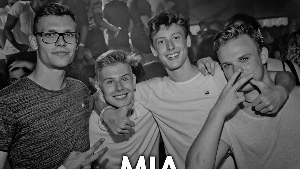 Beste Stimmung auf der Oberstufenparty im Mia Nightclub in Cham. Beste Stimmung auf der Oberstufenparty im Mia Nightclub in Cham.