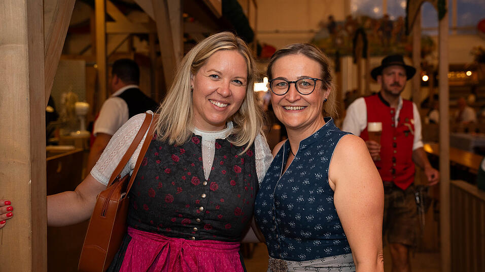 Die Partybilder vom Mittwoch, 12. August, aus dem Festzelt Greindl. Die Partybilder vom Mittwoch, 12. August, aus dem Festzelt Greindl.