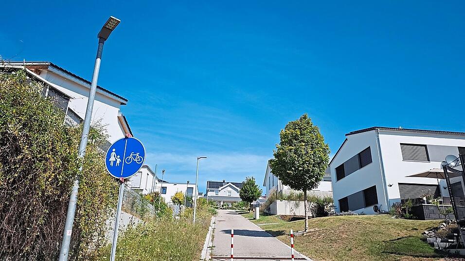 Am Roither Berg in Wenzenbach kehrt keine Ruhe ein. Das Insolvenzverfahren geht laut dessen Verwalter zwar voran. Interessenten f&uuml;r die Energieversorgung Wenzenbach fehlen aber weiter.