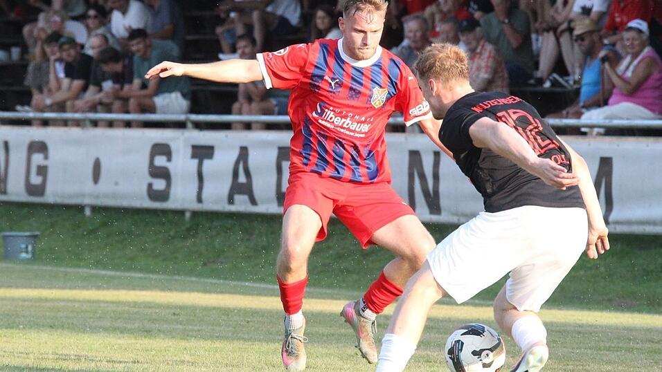 Fünfter Heimsieg: Hauzenberg entwickelt sich zu einem Lieblingsgegner des FC Bad Kötzting. Fünfter Heimsieg: Hauzenberg entwickelt sich zu einem Lieblingsgegner des FC Bad Kötzting.