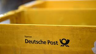 Auch Post-Beschäftigte aus Straubing sollen sich am Warnstreik beteiligen. (Symbolbild) Auch Post-Beschäftigte aus Straubing sollen sich am Warnstreik beteiligen. (Symbolbild)