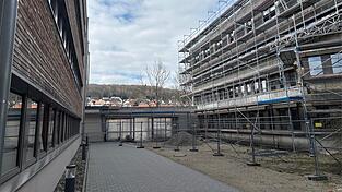 Noch bis Ende des Jahres l&auml;uft die Sanierung des Landratsamtes, die restlichen Arbeiten werden dann vorerst auf Eis gelegt.