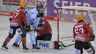 Stefan Loibl erzielte gegen die Fischtown Pinguins das 0:1.