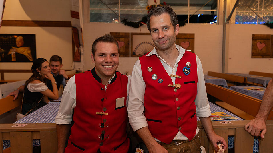 Die Partybilder vom Sonntag, 20. August 2023, aus dem Festzelt Greindl. Die Partybilder vom Sonntag, 20. August 2023, aus dem Festzelt Greindl.