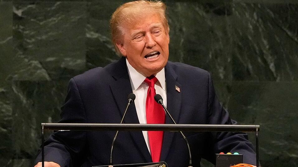 Superintelligenz statt Künstliche Intelligenz: Donald Trump will einen neuen Namen für die Technologie. Superintelligenz statt Künstliche Intelligenz: Donald Trump will einen neuen Namen für die Technologie.