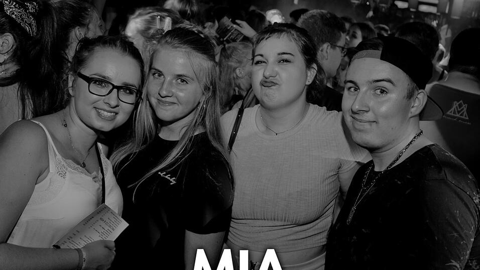Beste Stimmung auf der Oberstufenparty im Mia Nightclub in Cham. Beste Stimmung auf der Oberstufenparty im Mia Nightclub in Cham.