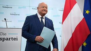 'Leider ist Herbert Kickl aus der Rolle des Oppositionspolitikers nicht ausreichend in die Rolle eines Regierungschefs gewechselt', sagt ÖVP-Chef Christian Stocker (Bild).