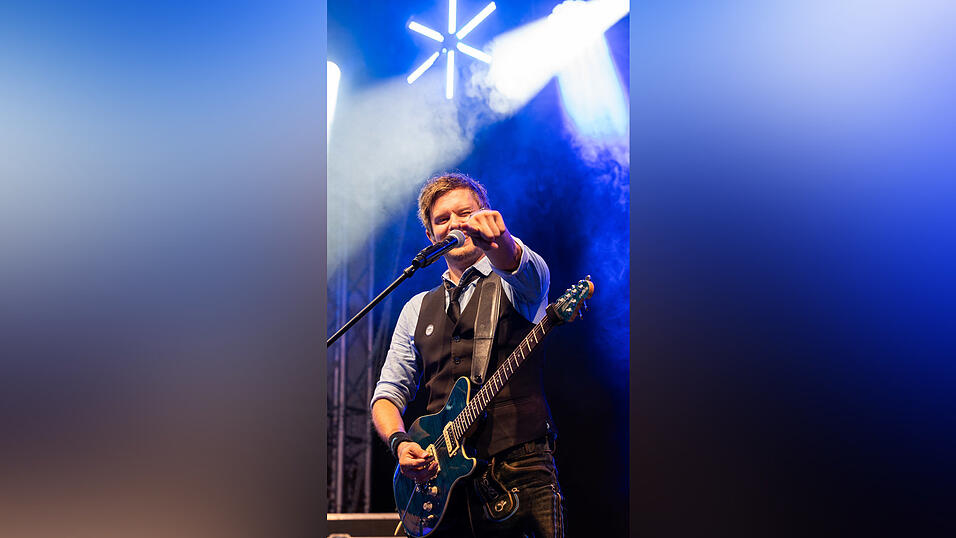 Die Partybilder vom Montag, 17. August, aus dem Festzelt Reisinger. Die Partybilder vom Montag, 17. August, aus dem Festzelt Reisinger.