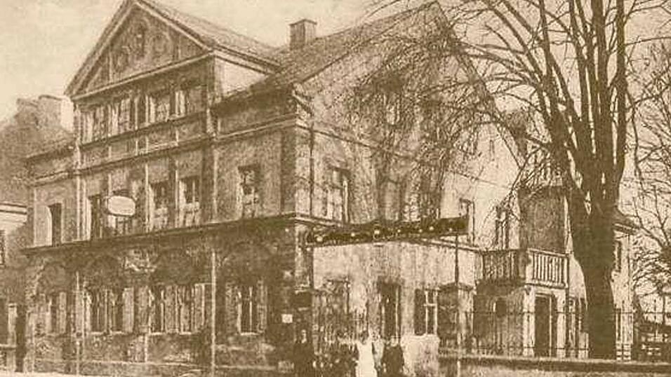 Im Gasthof 'Sterngarten' an der Seligenthaler Stra&szlig;e entstand 1924 ein Saalanbau an der R&uuml;ckseite.