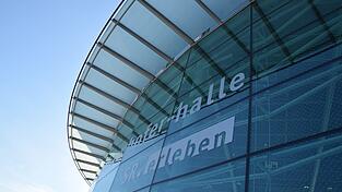 Die Fraunhoferhalle hat ihren Anteil am Defizit der Ausstellungs GmbH, die künftig die Rechtsform ändert und in ein Kommunalunternehmen übergeführt wird. Die Fraunhoferhalle hat ihren Anteil am Defizit der Ausstellungs GmbH, die künftig die Rechtsform ändert und in ein Kommunalunternehmen übergeführt wird.