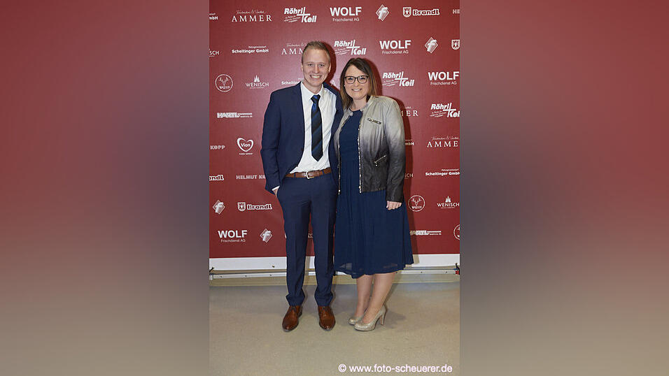 Die Metzgerzunft hat am Samstagabend in die Joseph-von-Fraunhofer-Halle eingeladen. Die Metzgerzunft hat am Samstagabend in die Joseph-von-Fraunhofer-Halle eingeladen.