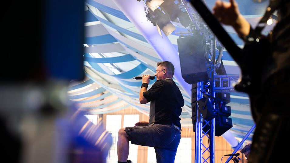 Die Partybilder vom Freitag, 14. August, aus dem Festzelt Wenisch. Die Partybilder vom Freitag, 14. August, aus dem Festzelt Wenisch.