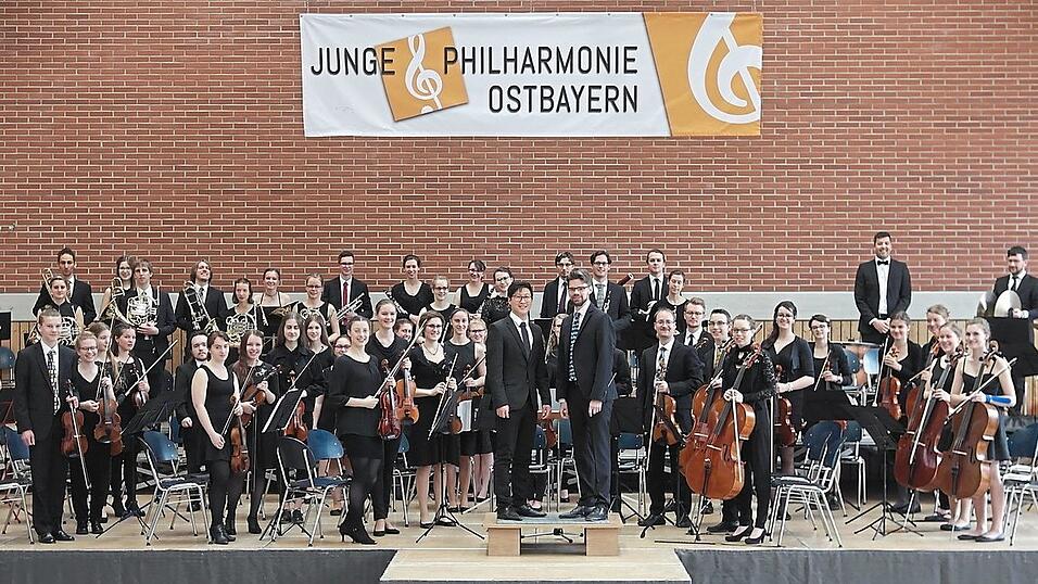 Die Junge Philharmonie Ostbayern Die Junge Philharmonie Ostbayern