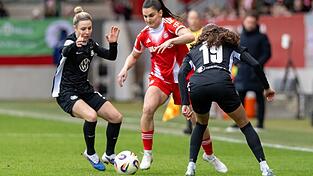 Jovana Damnjanovic (M) war ma&szlig;geblich f&uuml;r den Bayern-Sieg verantwortlich.