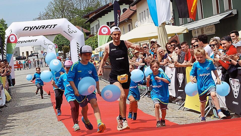 Aus Sicht des Organisationskomitees und vieler Läufer war der UTLW 2023 bisher der Beste. Aus Sicht des Organisationskomitees und vieler Läufer war der UTLW 2023 bisher der Beste.