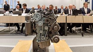 Vor dem OVG Schleswig wurde über die Genehmigung eines VW-Software-Updates in der Motorsteuerung durch das KBA verhandelt.
