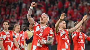 Der Mainzer Phillip Tietz jubelt &uuml;ber den Sieg im Viertelfinal-Hinspiel.