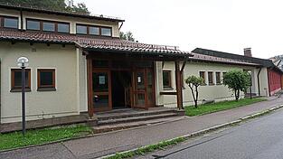 Das Schulgebäude in Bach wird abgerissen und durch einen Neubau ersetzt. Das Schulgebäude in Bach wird abgerissen und durch einen Neubau ersetzt.