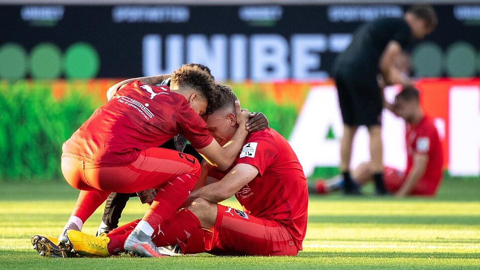 Große Enttäuschung beim FC Ingolstadt. Große Enttäuschung beim FC Ingolstadt.