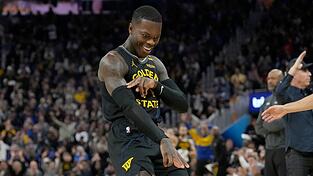 Dennis Schröder trifft alle seine Dreier und feiert das «Eis in seinen Venen».