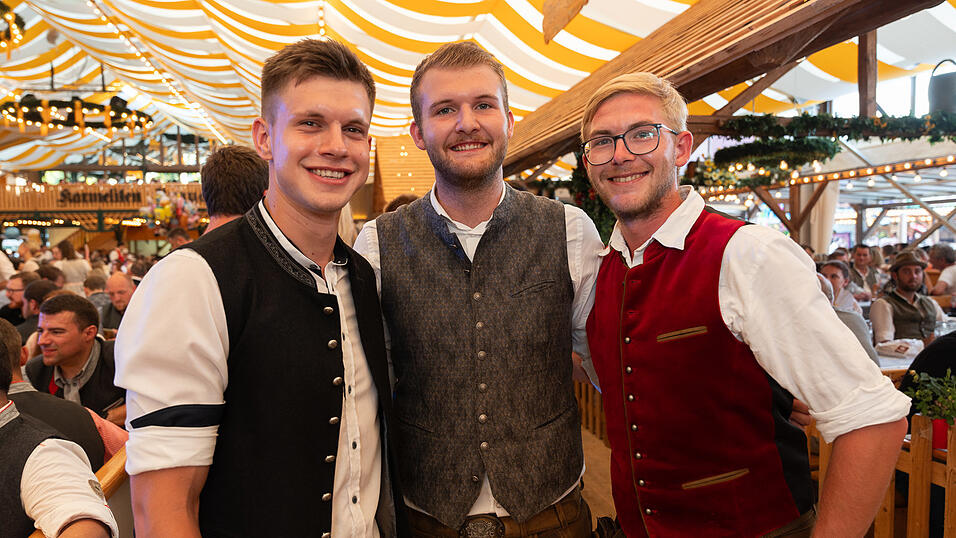 Die Partybilder vom Samstag, 19. August 2023, aus dem Festzelt Nothaft. Die Partybilder vom Samstag, 19. August 2023, aus dem Festzelt Nothaft.