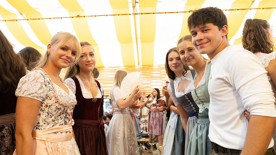 Die Partybilder vom Dienstag, 11. August, aus dem Festzelt Nothaft.
