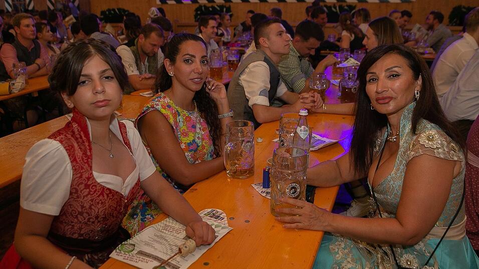 Die Partybilder von Donnerstag, 18. August 2022, aus dem Festzelt Weckmann.