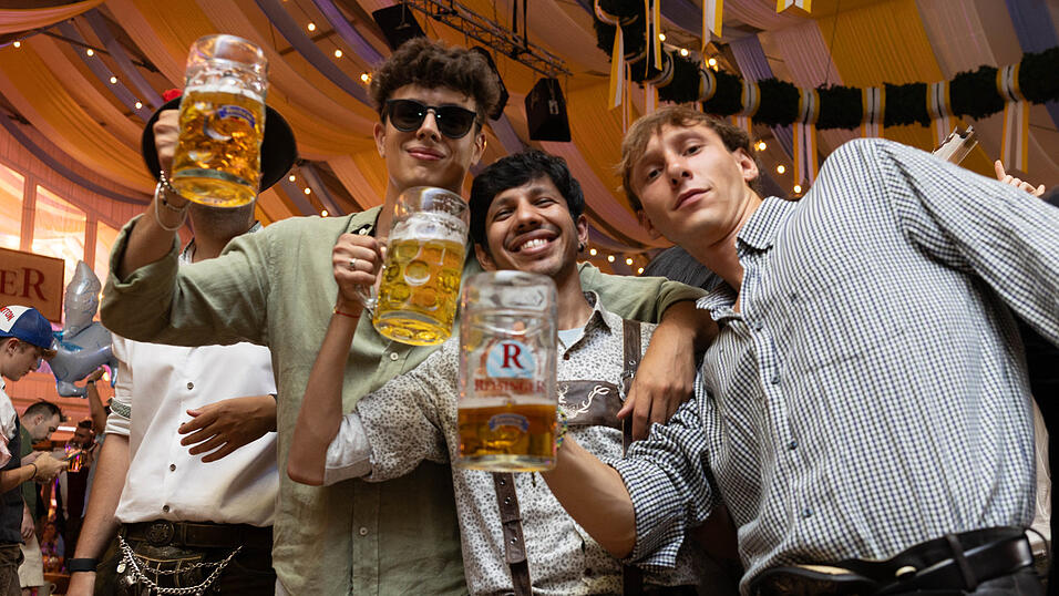 Die Partybilder vom Freitag, 7. August, aus dem Festzelt Reisinger. Die Partybilder vom Freitag, 7. August, aus dem Festzelt Reisinger.