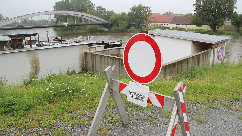 Die Stadt bereitet sich darauf vor, notfalls auch auf Meldestufe 4 reagieren zu können. Die Stadt bereitet sich darauf vor, notfalls auch auf Meldestufe 4 reagieren zu können.