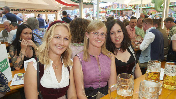 Die Partybilder vom Samstag, 9. August, aus dem Festzelt Lechner. Die Partybilder vom Samstag, 9. August, aus dem Festzelt Lechner.