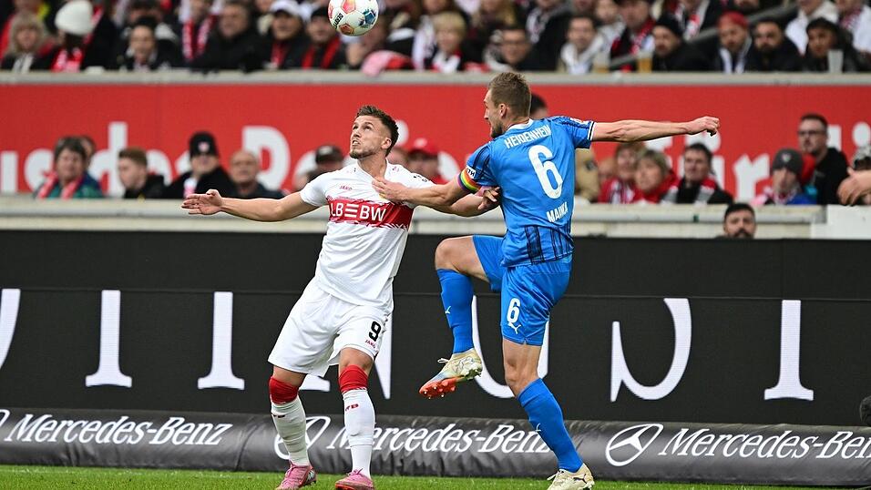Der VfB mit Stürmer Ermedin Demirovic rieb sich an Heidenheims Defensive auf.